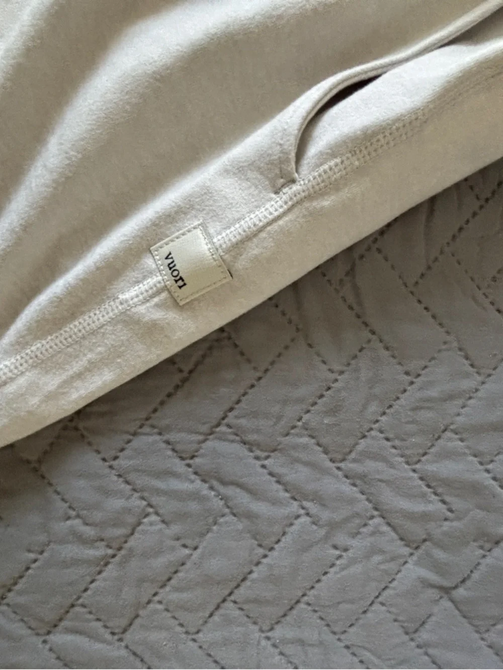 Vuori Cream Pull-On Athletic Shorts - Picture 2 of 4